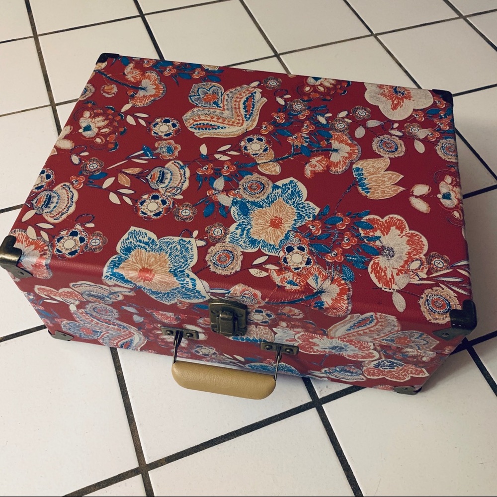Crosley Portable Record Player - Picture 2 of 4